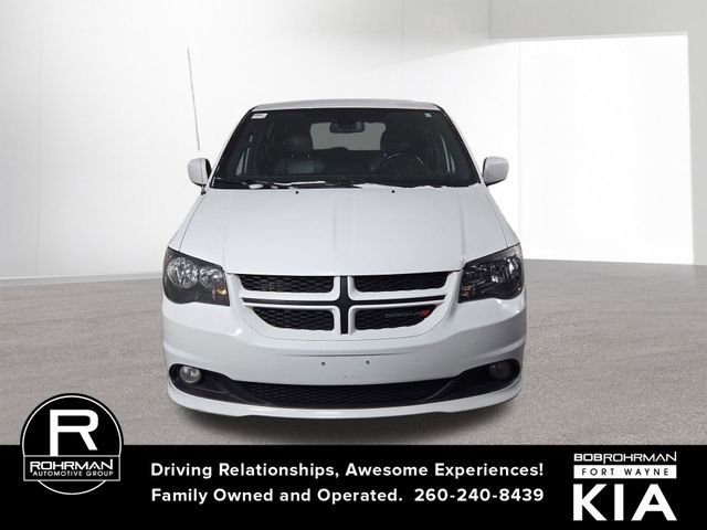 Used 2019 Dodge Grand Caravan GT image 3
