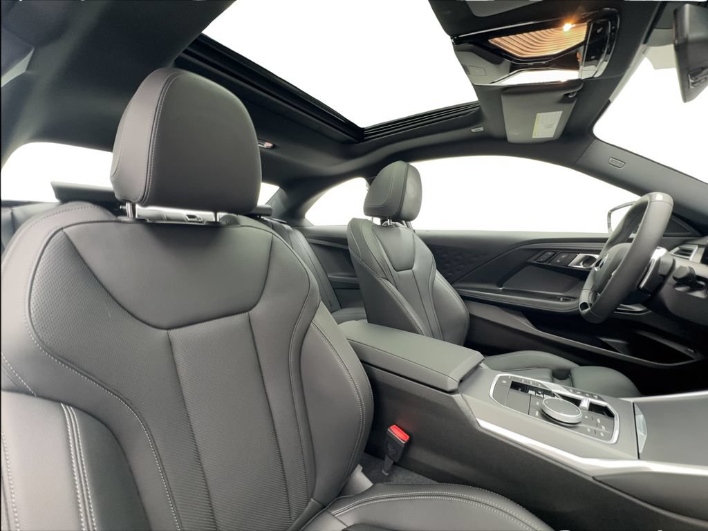 Used 2025 BMW 230i Coupe RWD image 25