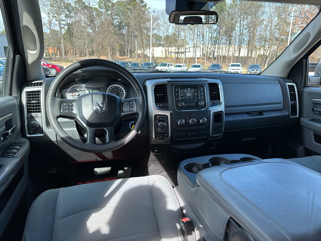 Used 2020 RAM 1500 Classic SLT image 10