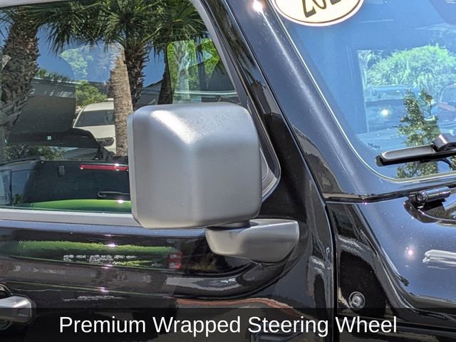 Used 2025 Jeep Wrangler Sport S image 14