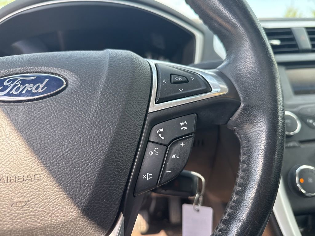 Used 2015 Ford Fusion SE w/ Equipment Group 201A image 8