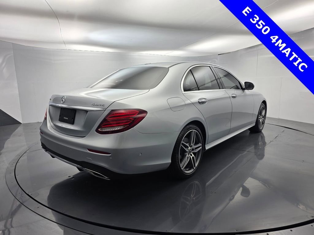 Used 2020 Mercedes-Benz E 350 4MATIC Sedan image 4