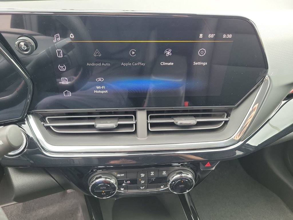 New 2026 Chevrolet Trax RS w/ Driver Confidence Package FWD image 7