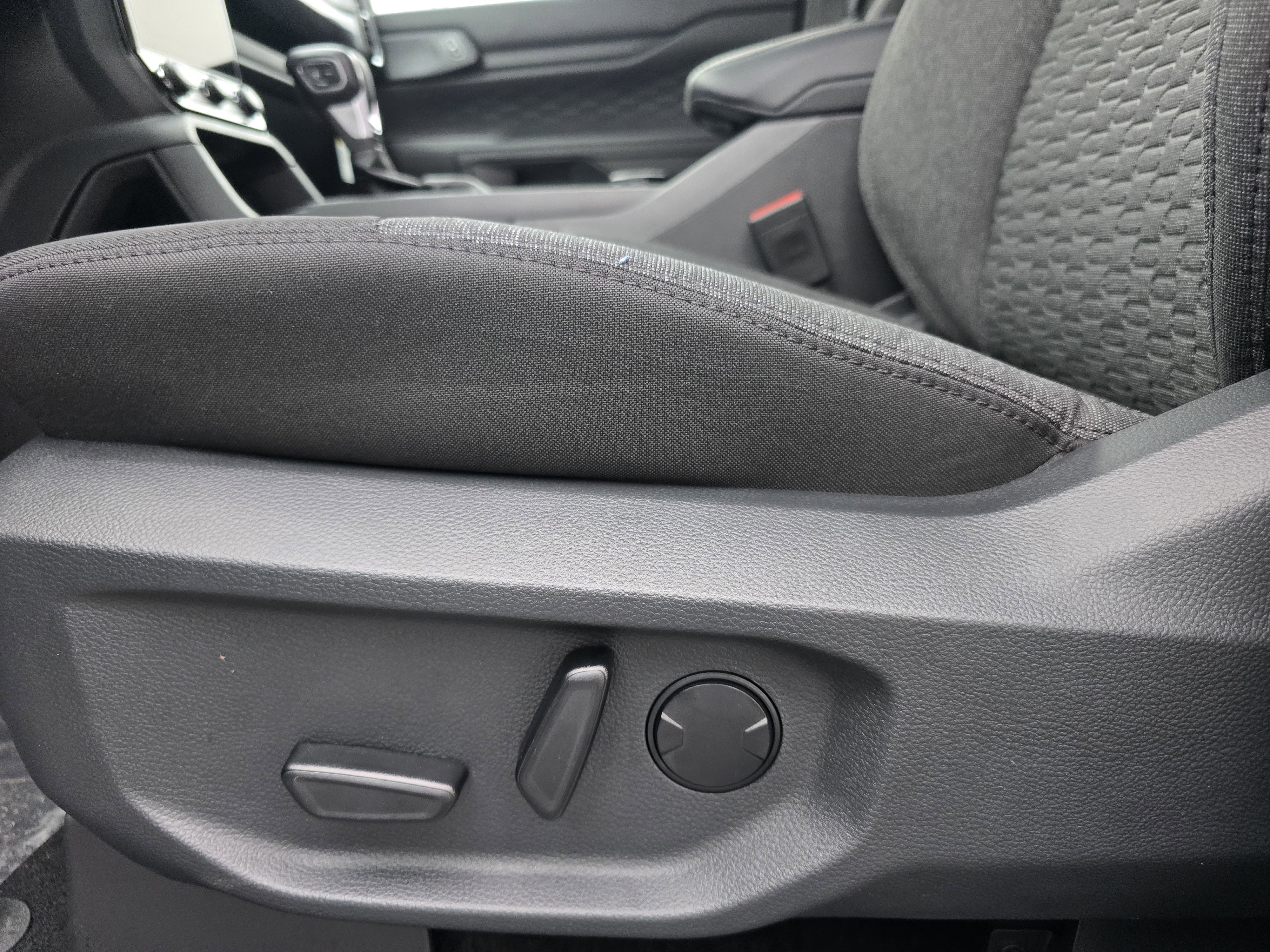 New 2026 Ford Ranger XLT w/ Equipment Group 301A High image 14