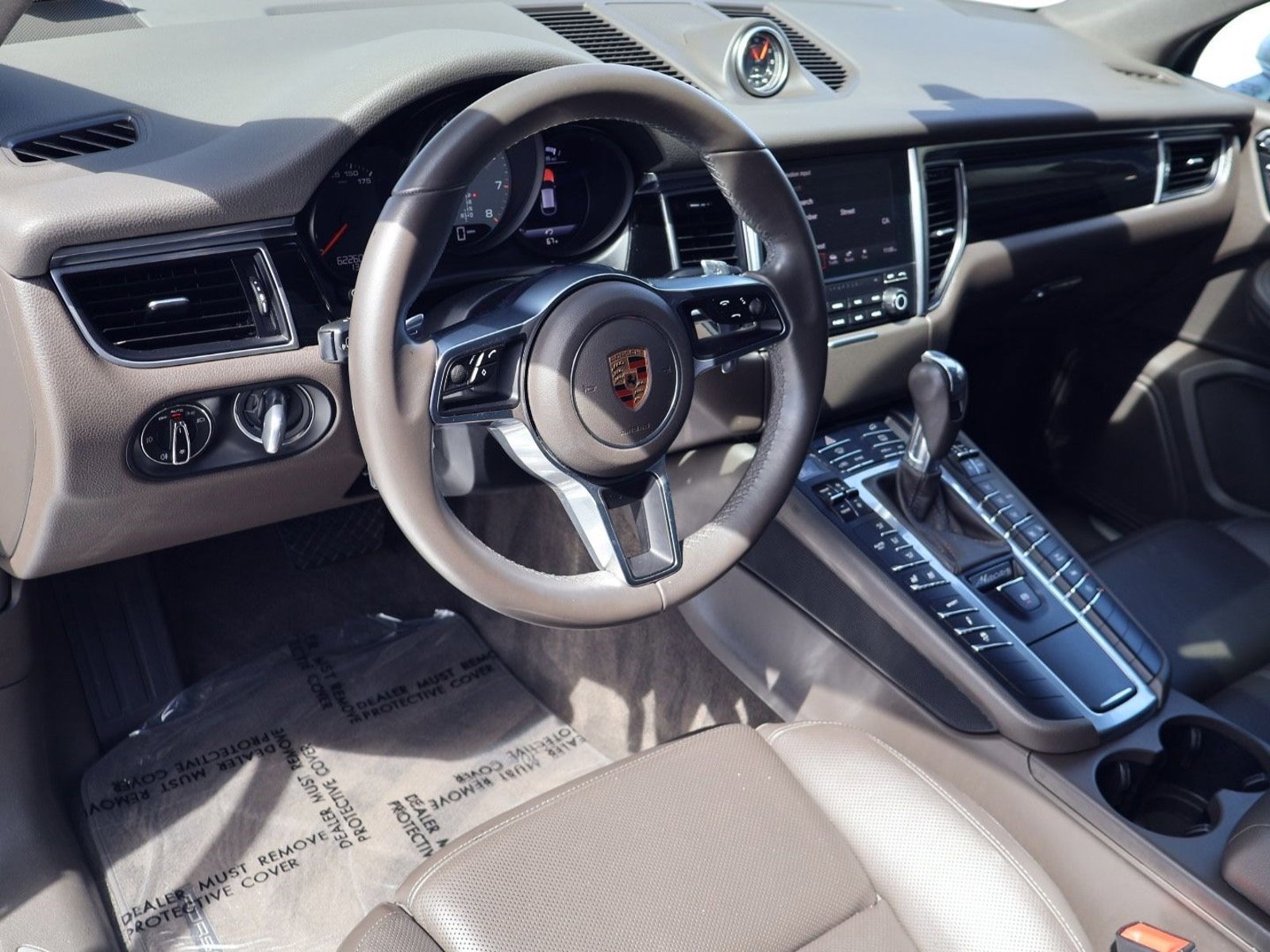 Used 2018 Porsche Macan S image 4