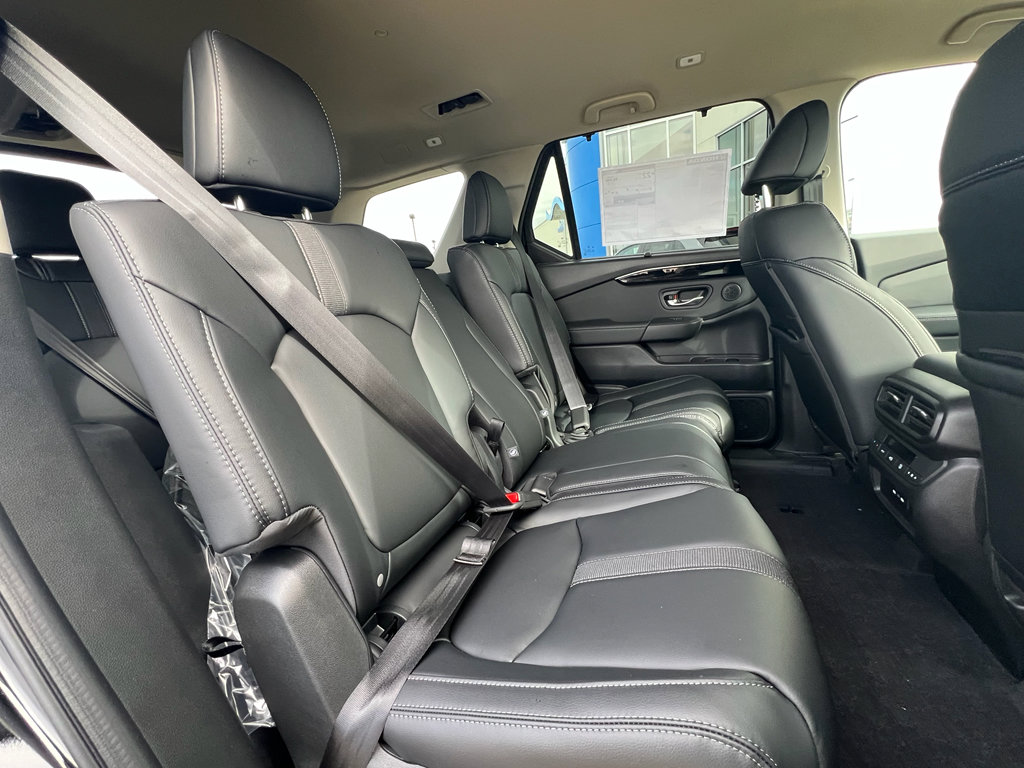 New 2025 Honda Pilot EX-L image 18