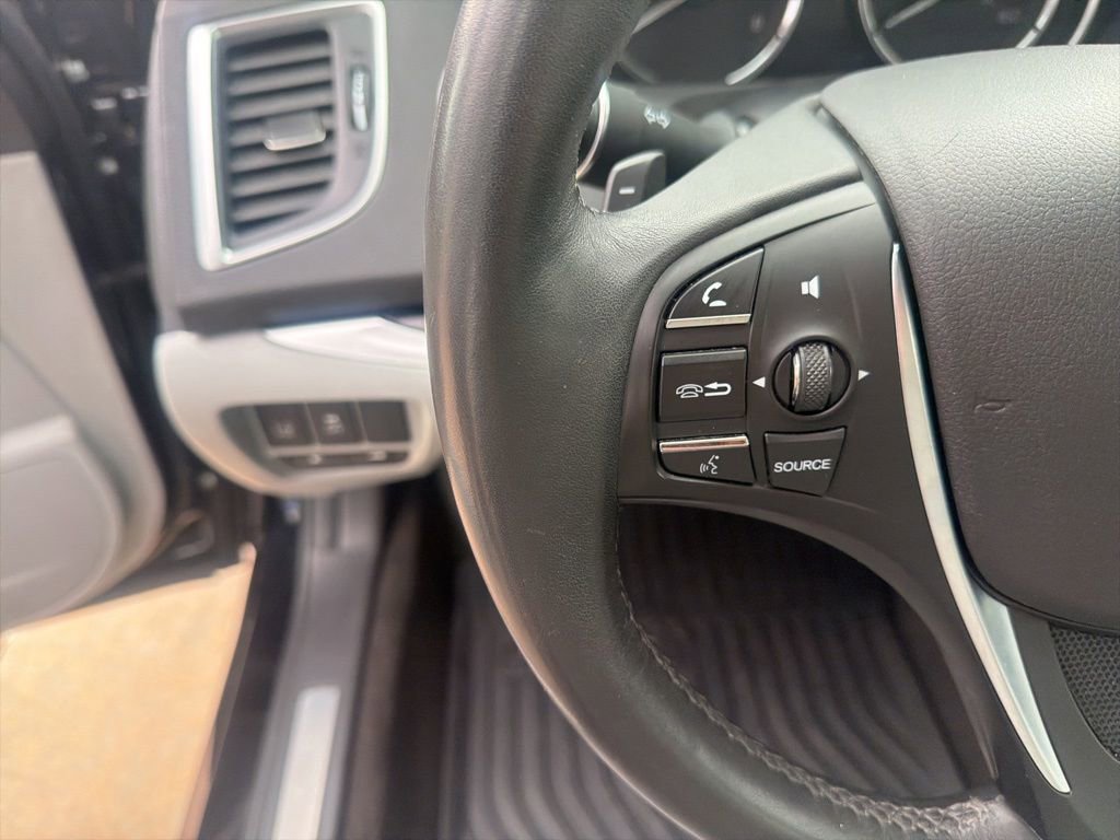 Used 2015 Acura TLX w/ Technology Package FWD image 11