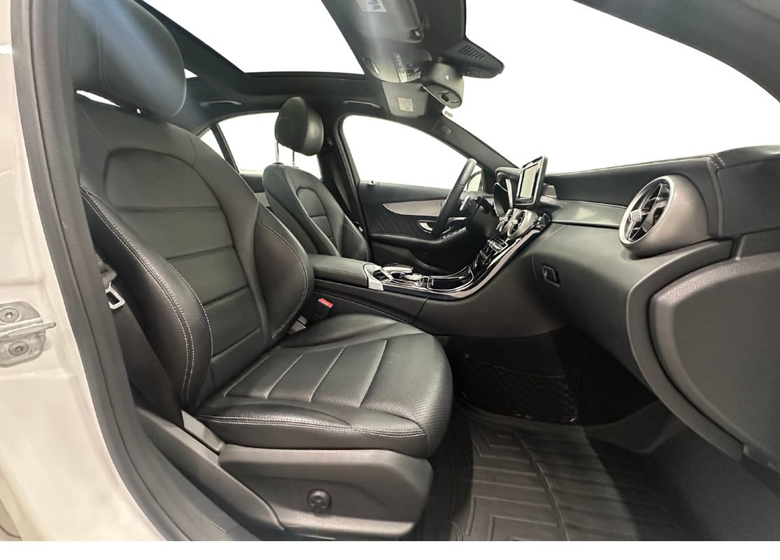 Used 2015 Mercedes-Benz C 300 4MATIC Sedan image 17