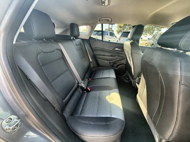 Certified 2026 Chevrolet Trax LT FWD image 25
