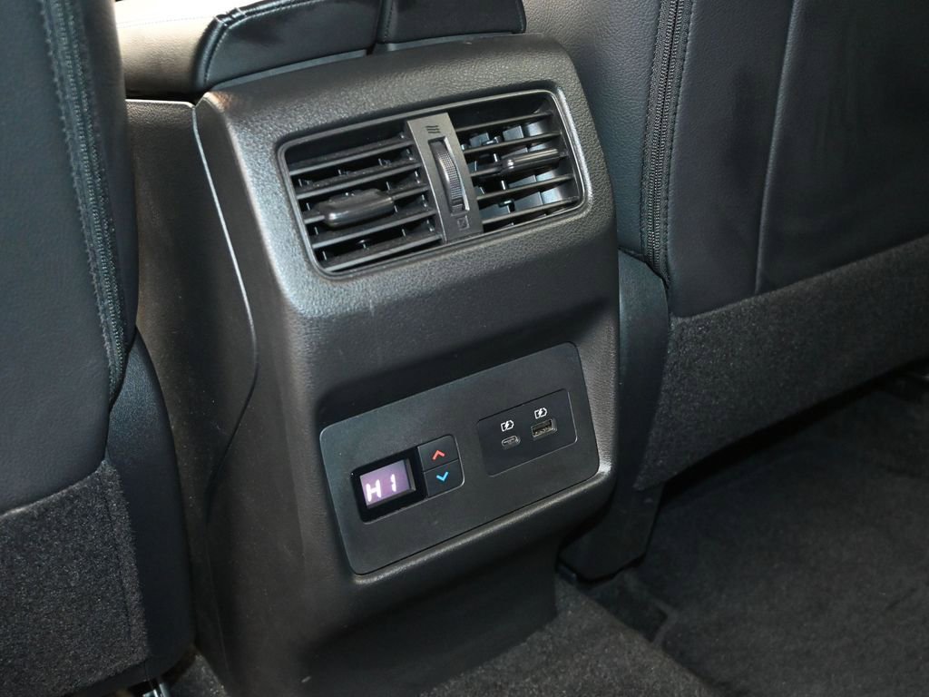 Used 2023 Nissan Rogue SL w/ SL Premium Package image 15