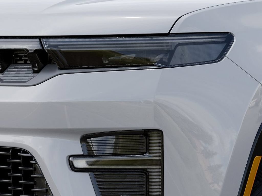 New 2026 Jeep Grand Wagoneer Summit AWD/4WD image 10