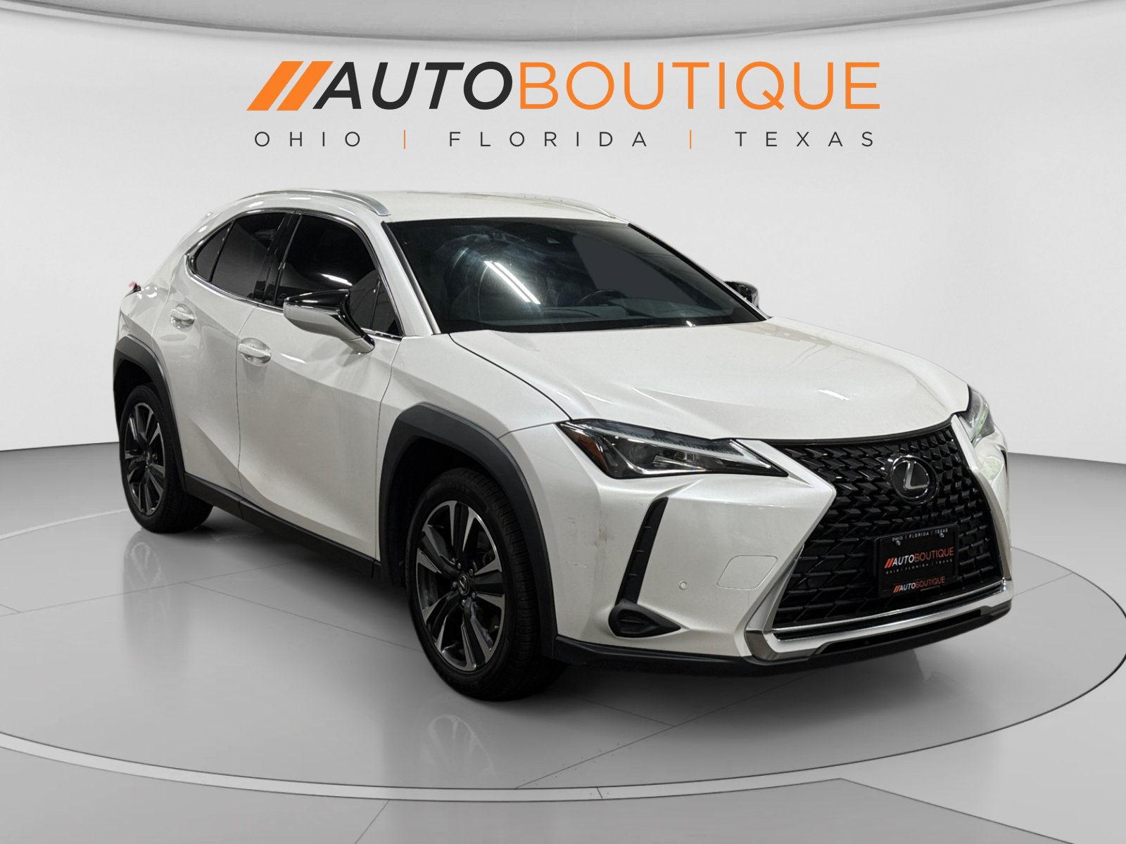 Used 2021 Lexus UX 200 w/ Accessory Package (Z1) FWD image 7