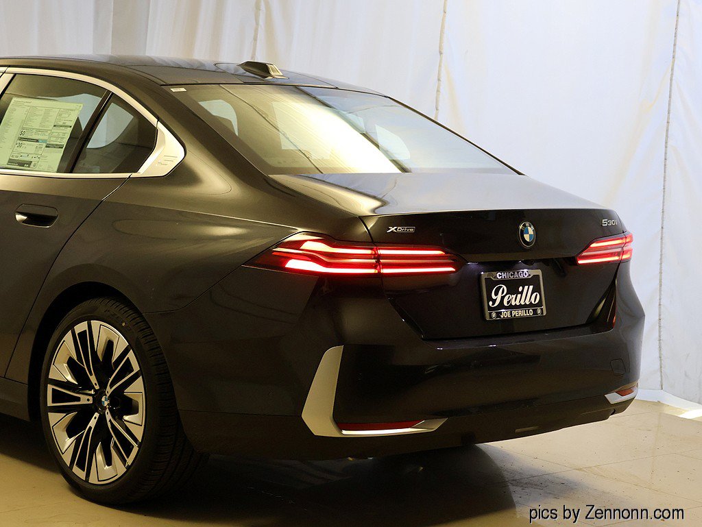 New 2026 BMW 530i xDrive w/ Premium Package AWD/4WD image 8