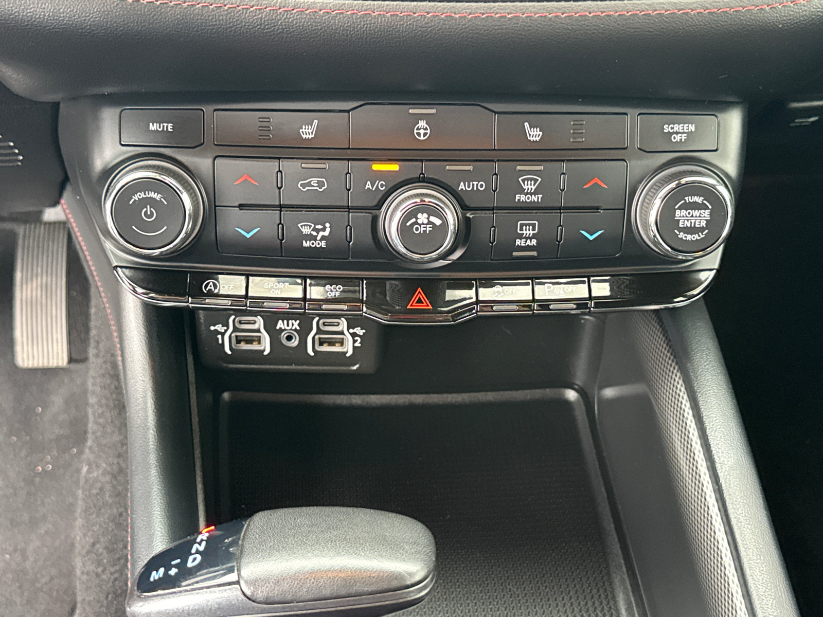 Used 2023 Dodge Durango GT AWD/4WD image 12
