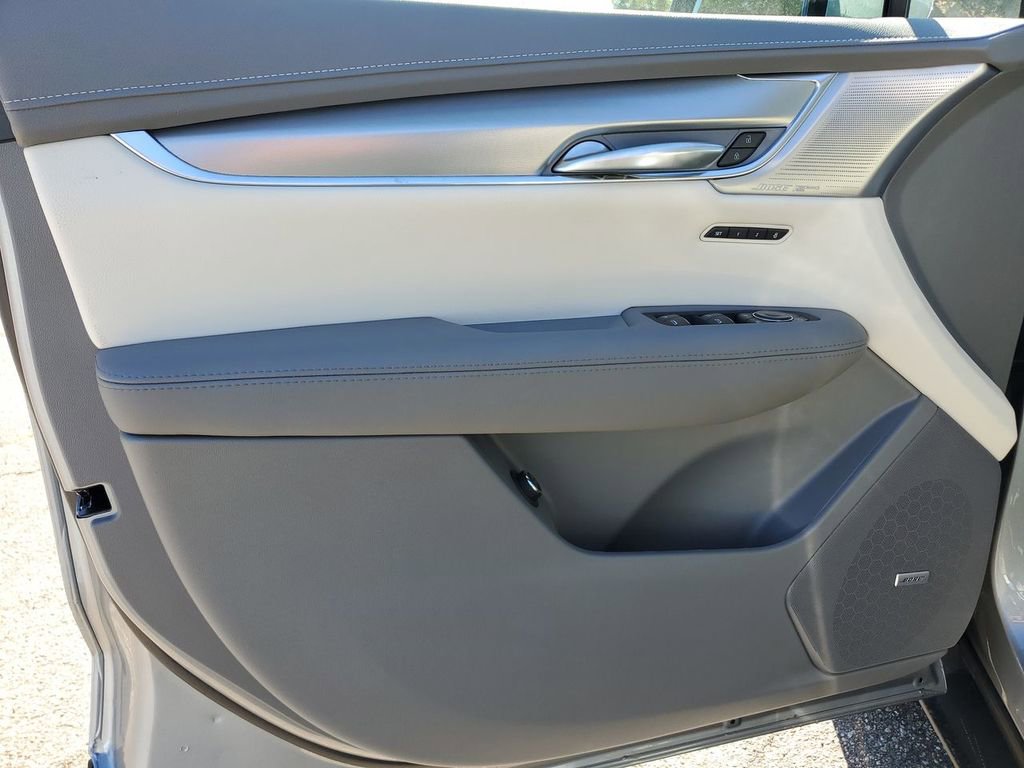 New 2025 Cadillac XT5 Premium Luxury w/ LPO, Floor Liner Package image 23