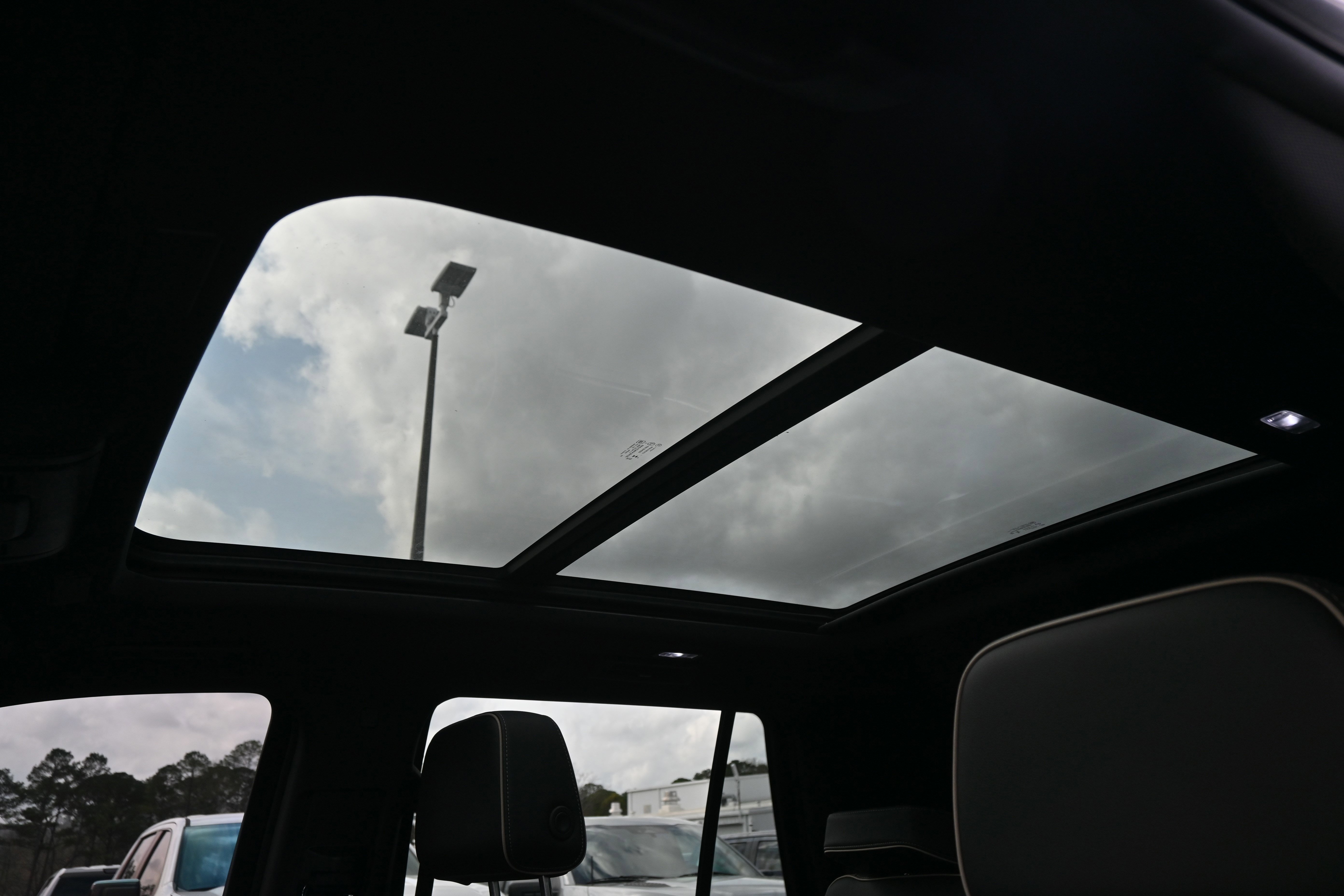 Used 2025 GMC Yukon Elevation w/ LPO, Floor Liner Package image 9