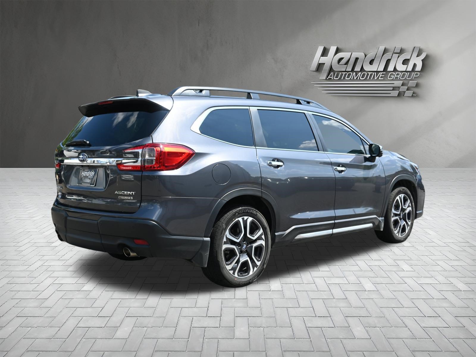 Used 2023 Subaru Ascent Touring AWD/4WD image 9