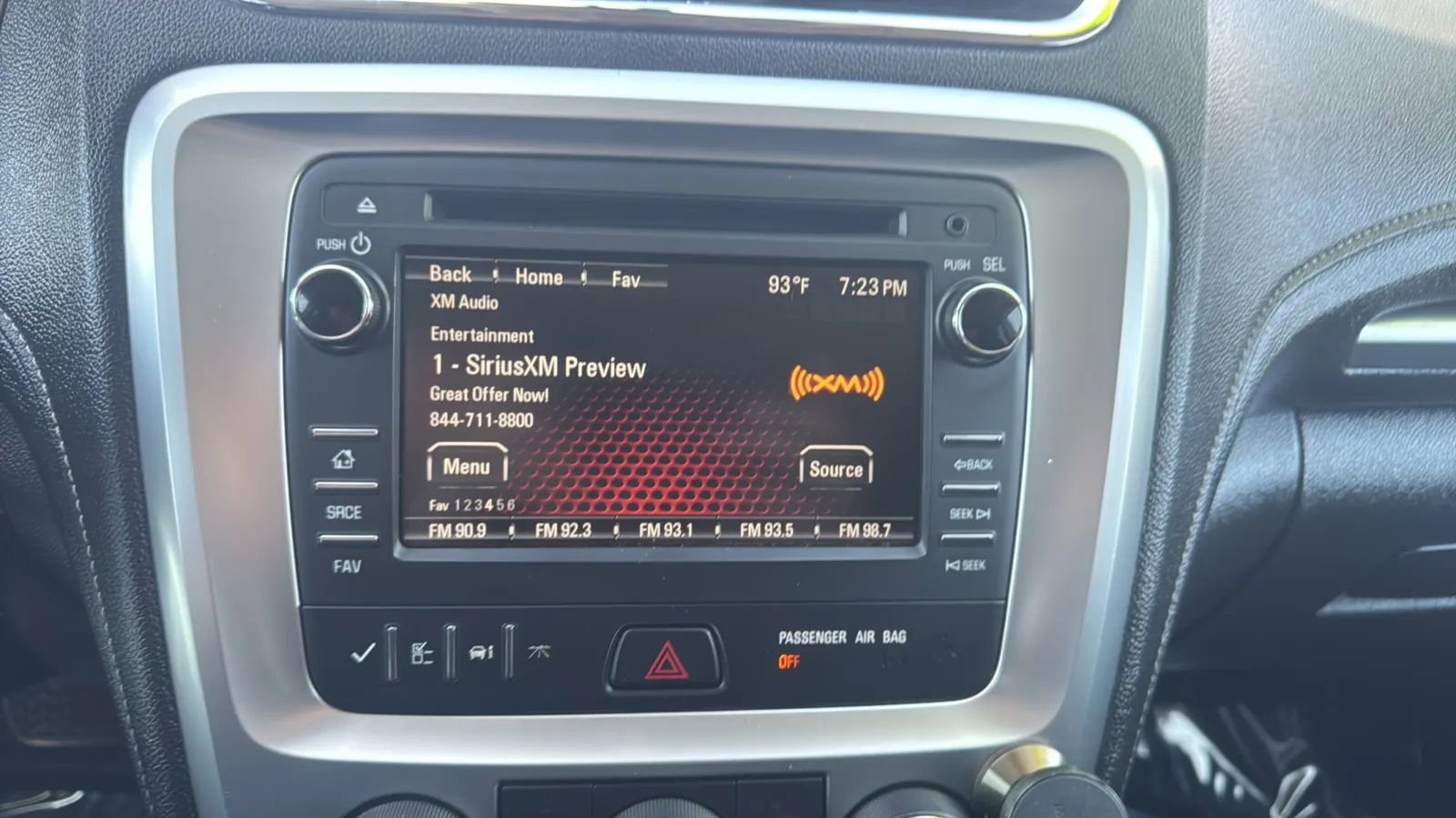 Used 2015 GMC Acadia SLE FWD image 12