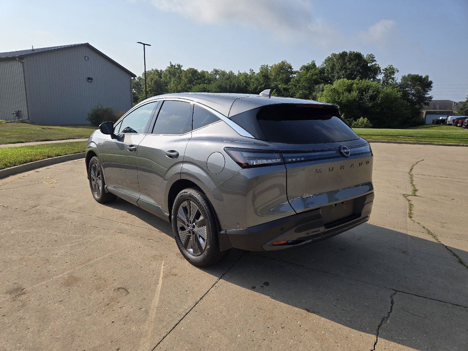 Used 2025 Nissan Murano SL AWD/4WD image 6