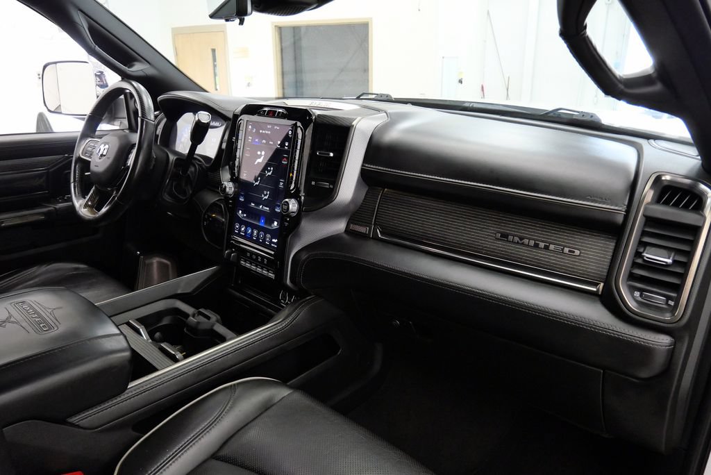 Used 2021 RAM 2500 Limited AWD/4WD image 17