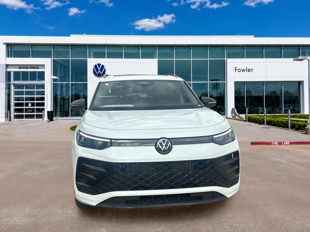 New 2026 Volkswagen Tiguan SE R-Line AWD/4WD image 2