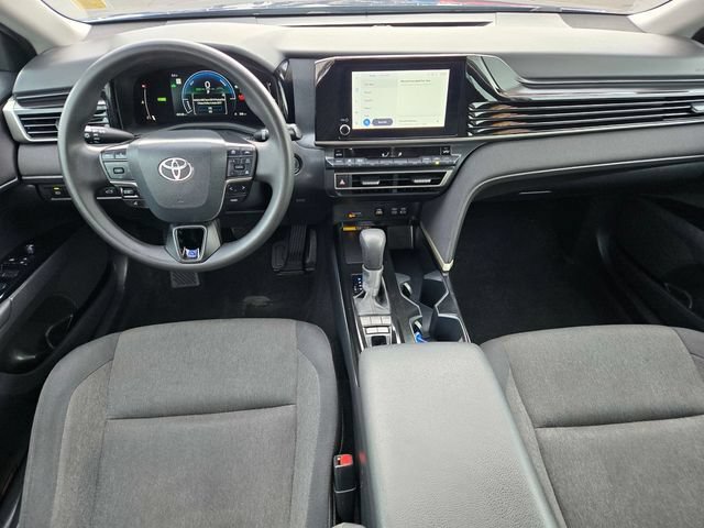 Used 2025 Toyota Camry LE FWD image 11