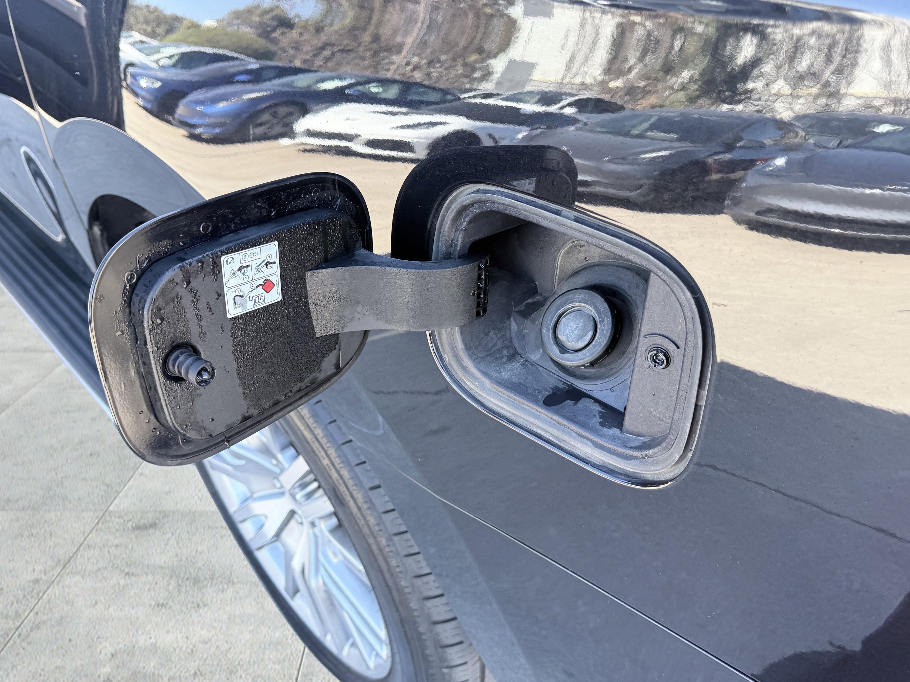 Used 2024 Ford Expedition Max Limited image 13