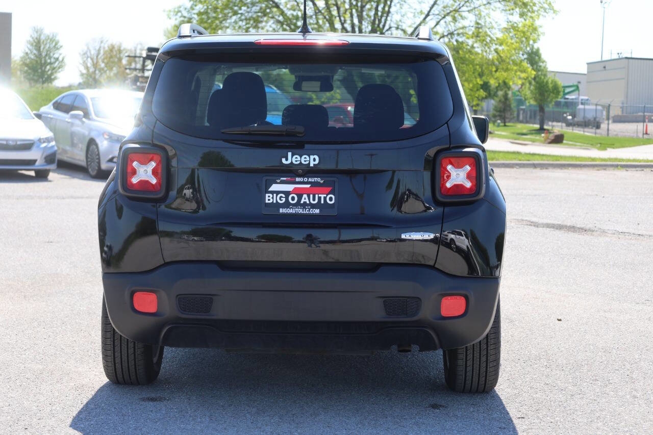 Used 2017 Jeep Renegade Latitude image 10