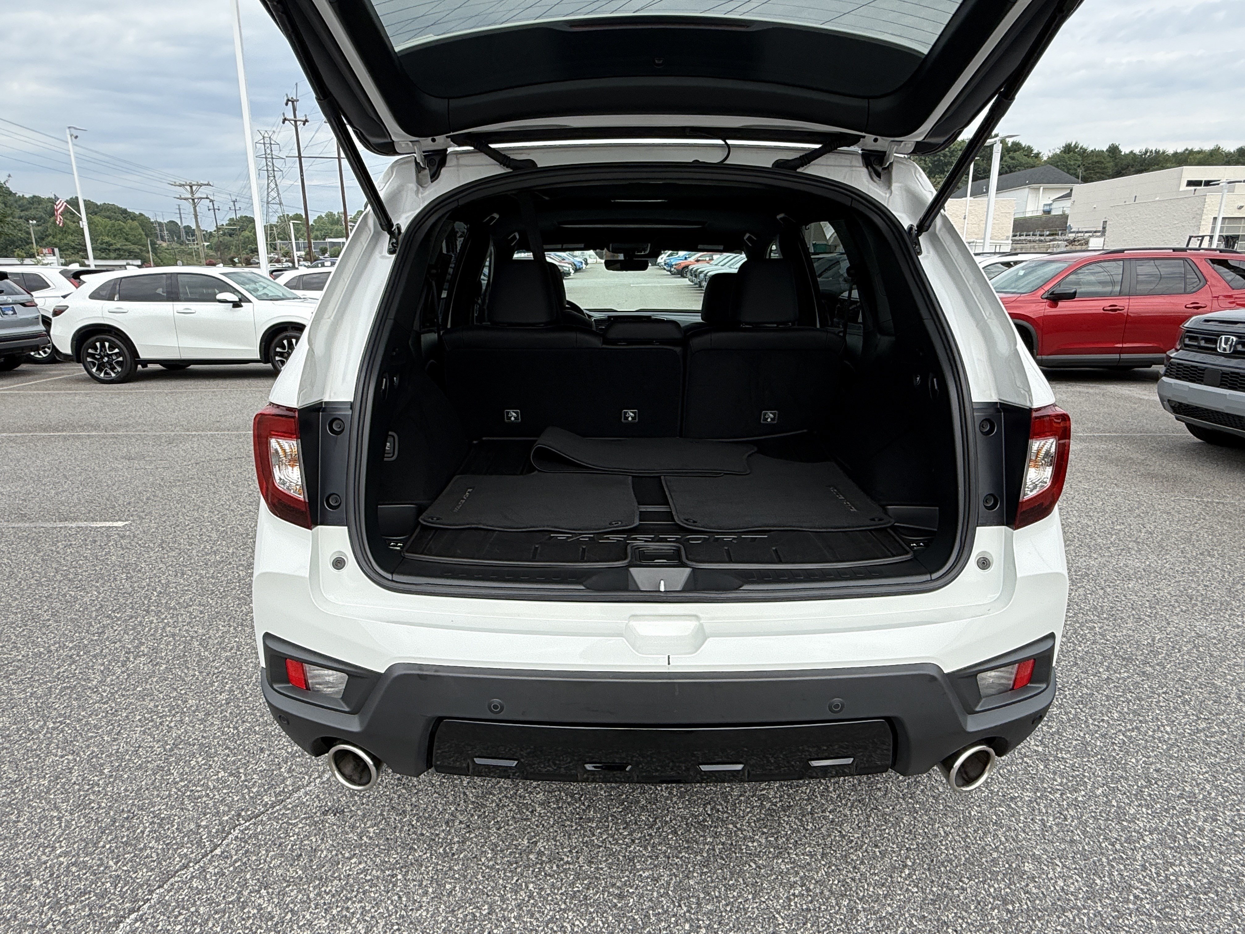 Certified 2024 Honda Passport Black Edition image 33