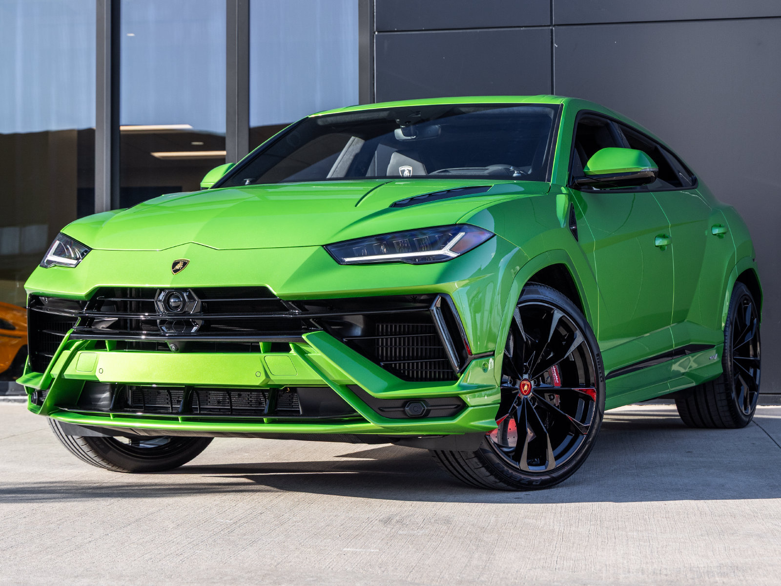 Used 2024 Lamborghini Urus S AWD/4WD image 1