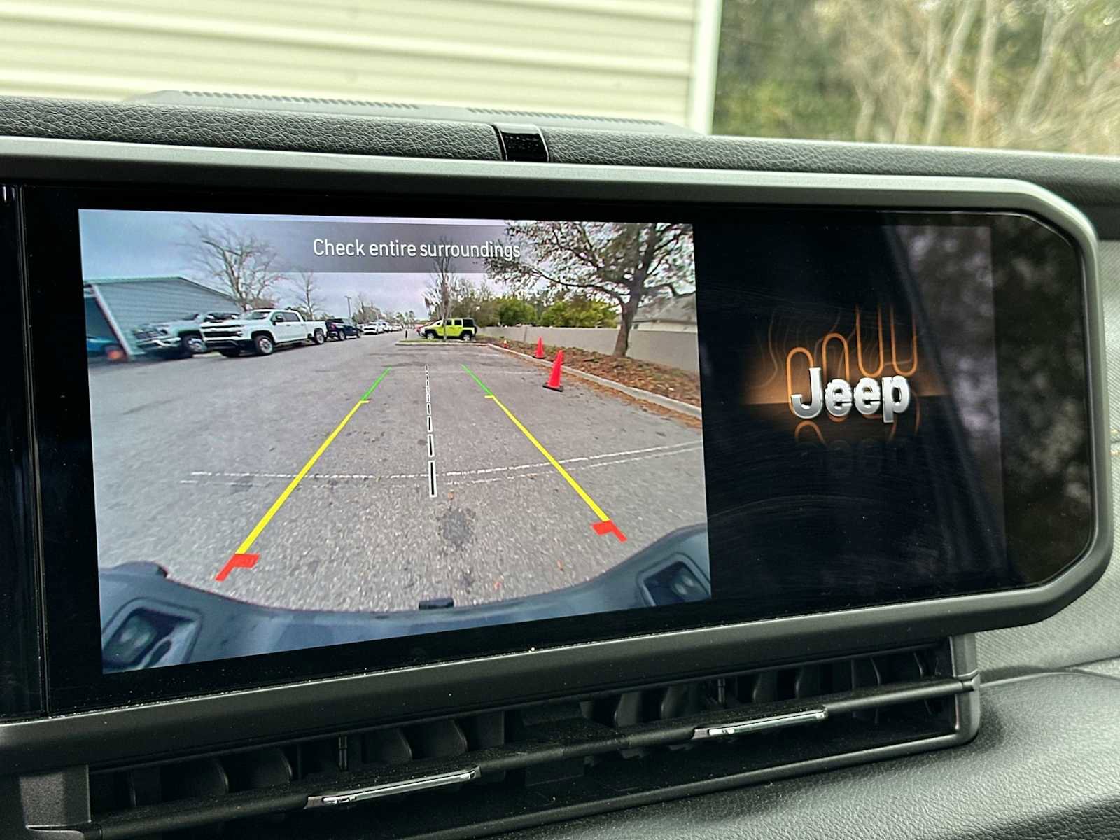 Used 2024 Jeep Gladiator Sport image 22