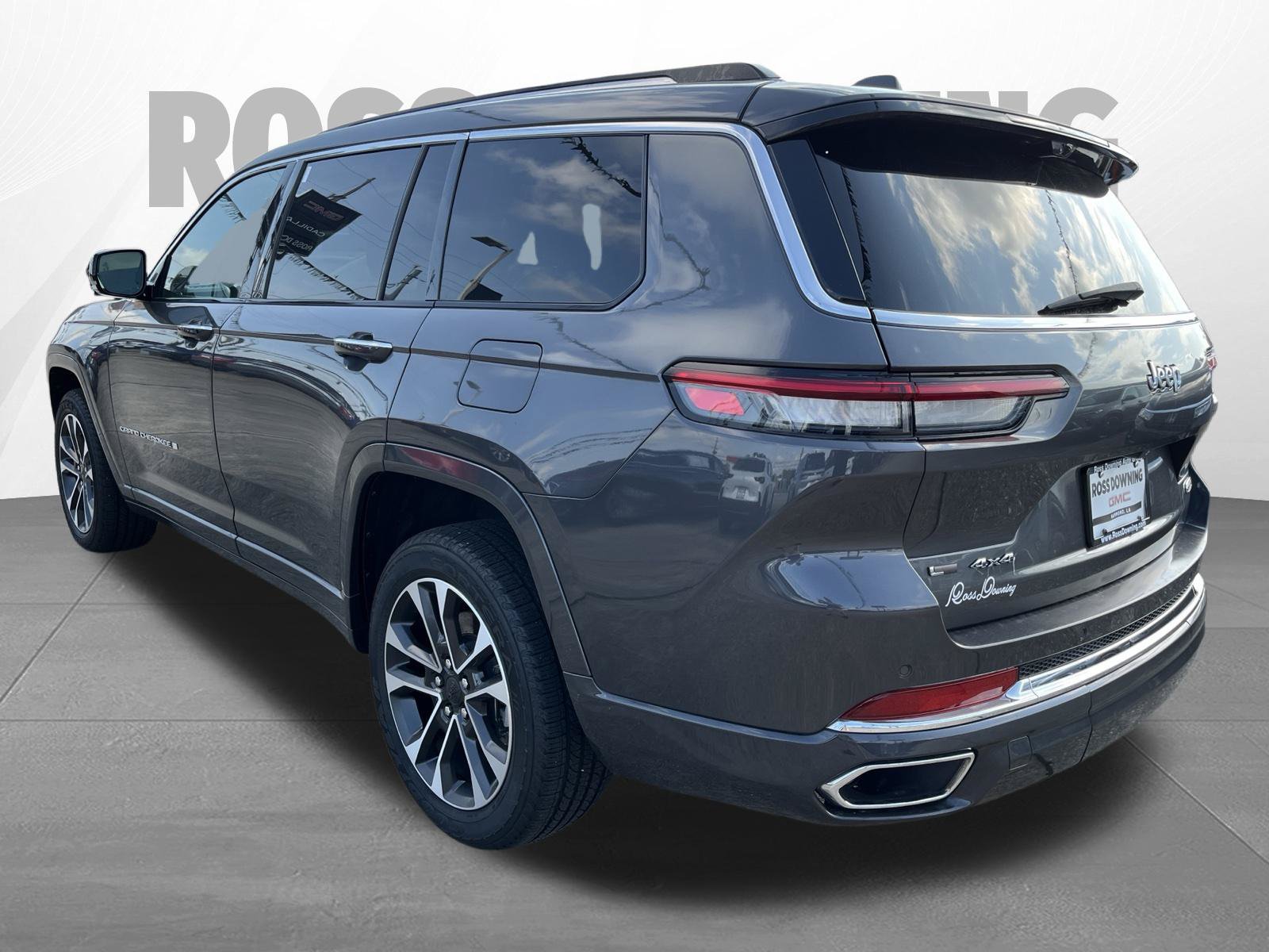 Used 2021 Jeep Grand Cherokee L Overland w/ Luxury Tech Group IV AWD/4WD image 6