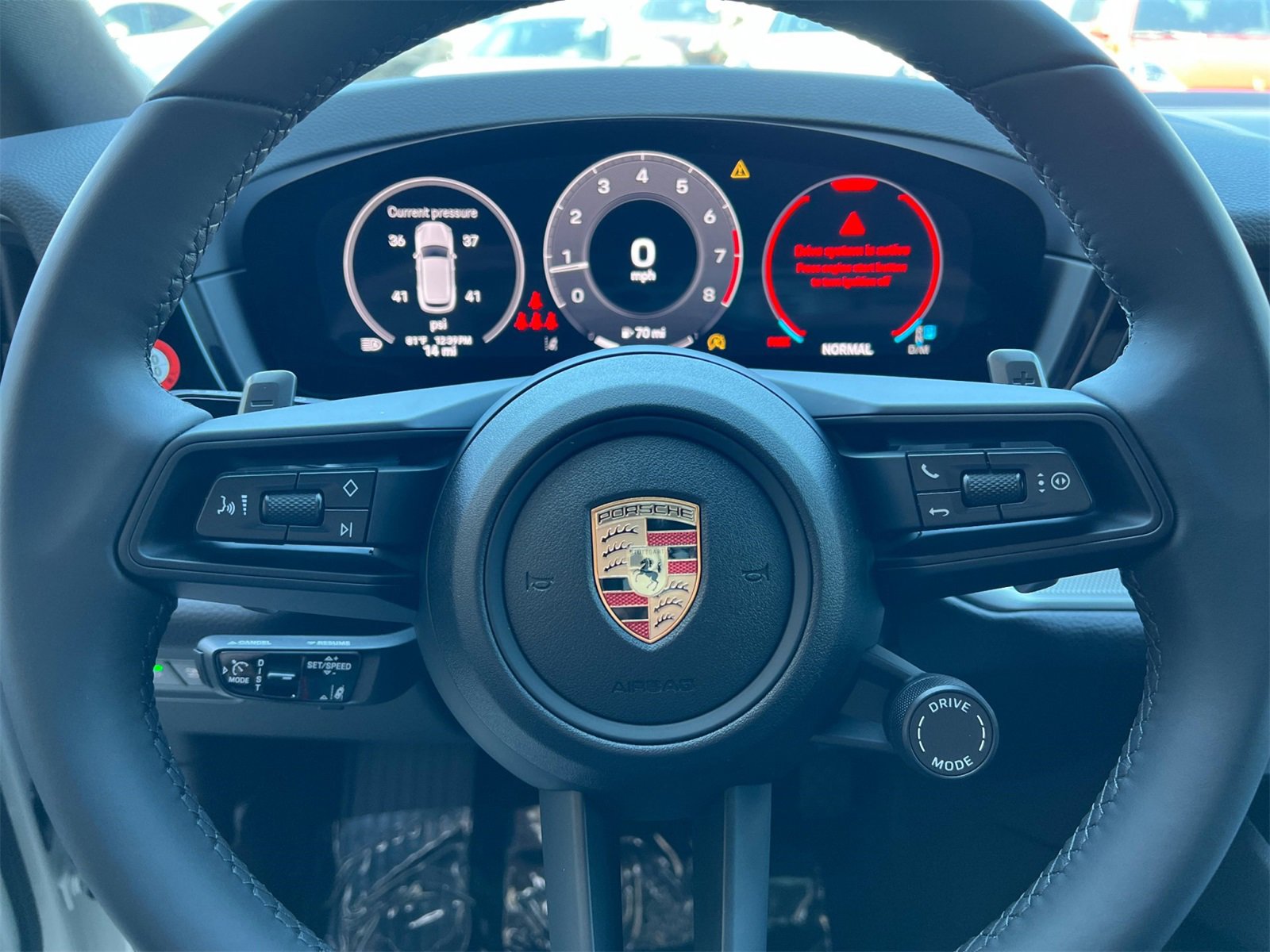 New 2025 Porsche Cayenne image 28