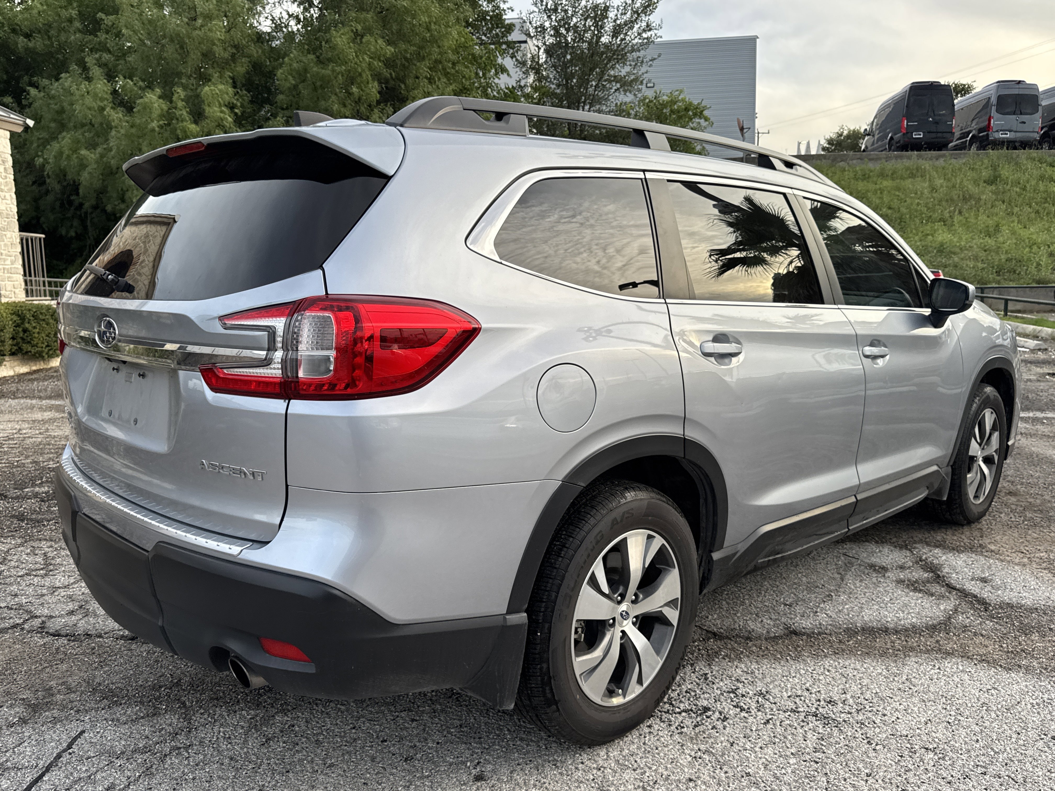 Certified 2024 Subaru Ascent Premium AWD/4WD image 3