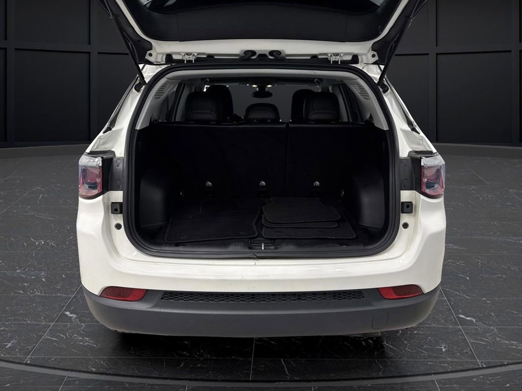 Used 2020 Jeep Compass Limited image 15