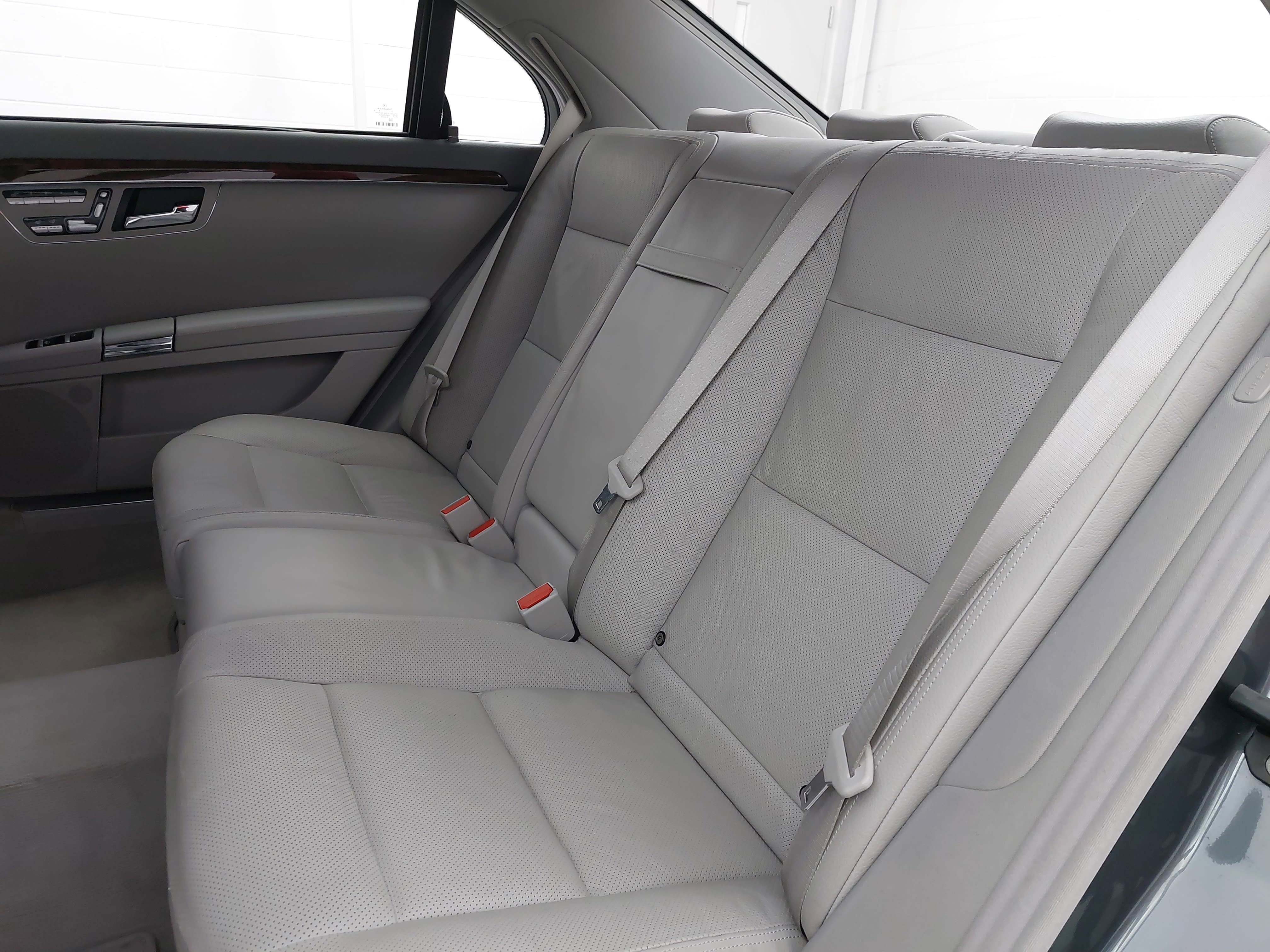 Used 2010 Mercedes-Benz S 550 image 16