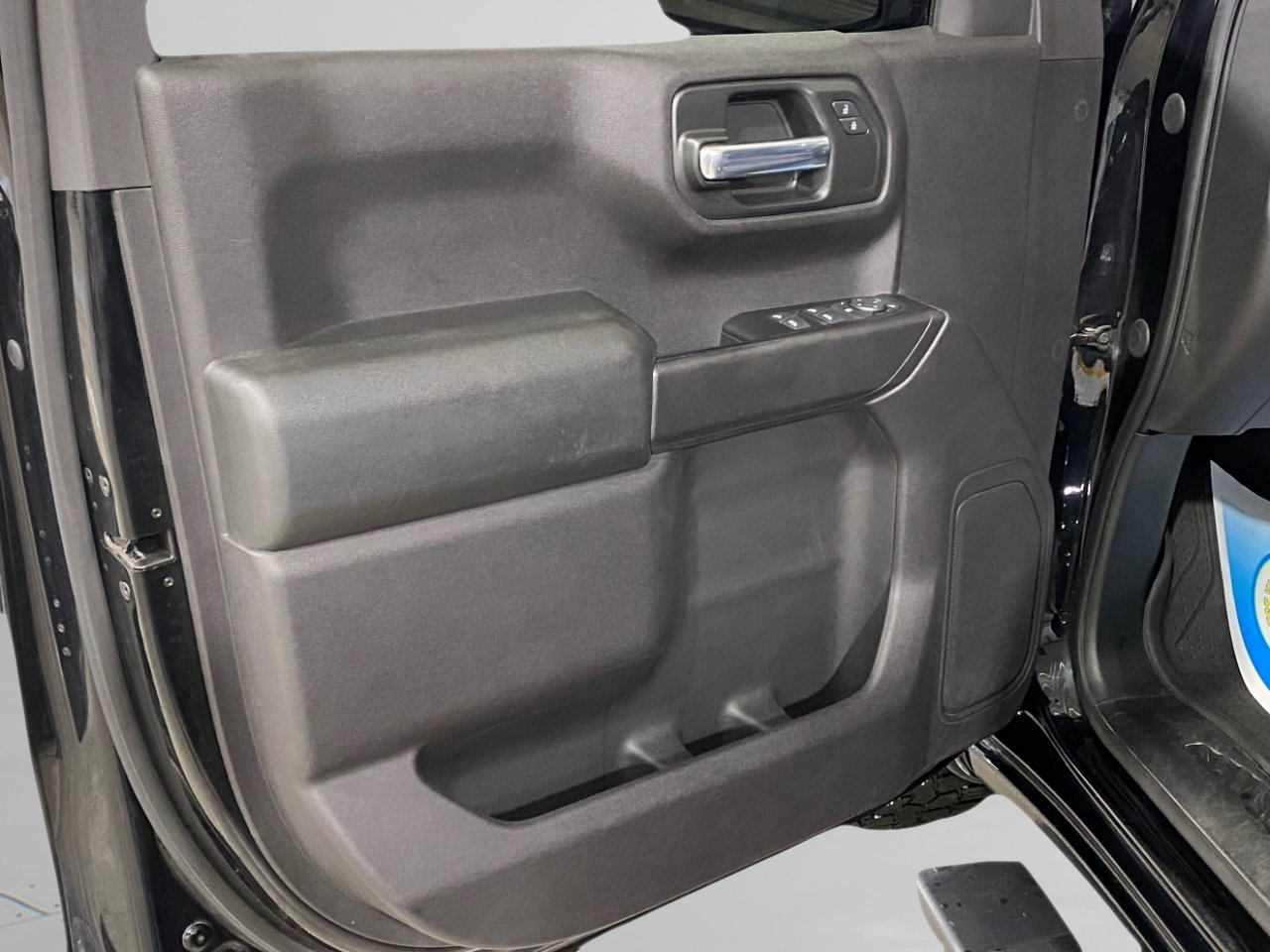 Used 2020 Chevrolet Silverado 1500 Custom w/ Custom Value Package image 22