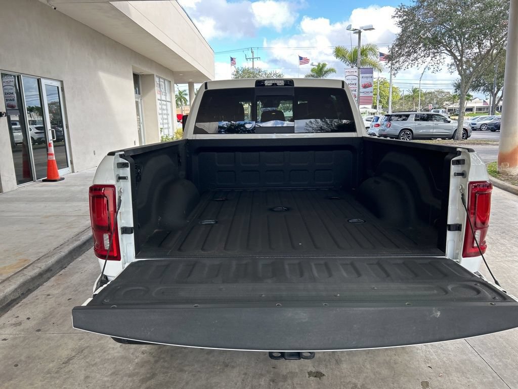 New 2026 RAM 3500 Limited AWD/4WD image 38