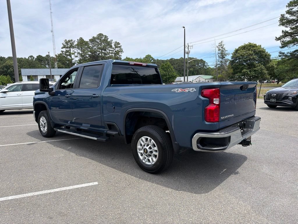 Used 2025 Chevrolet Silverado 2500 LT w/ Convenience Package AWD/4WD image 7