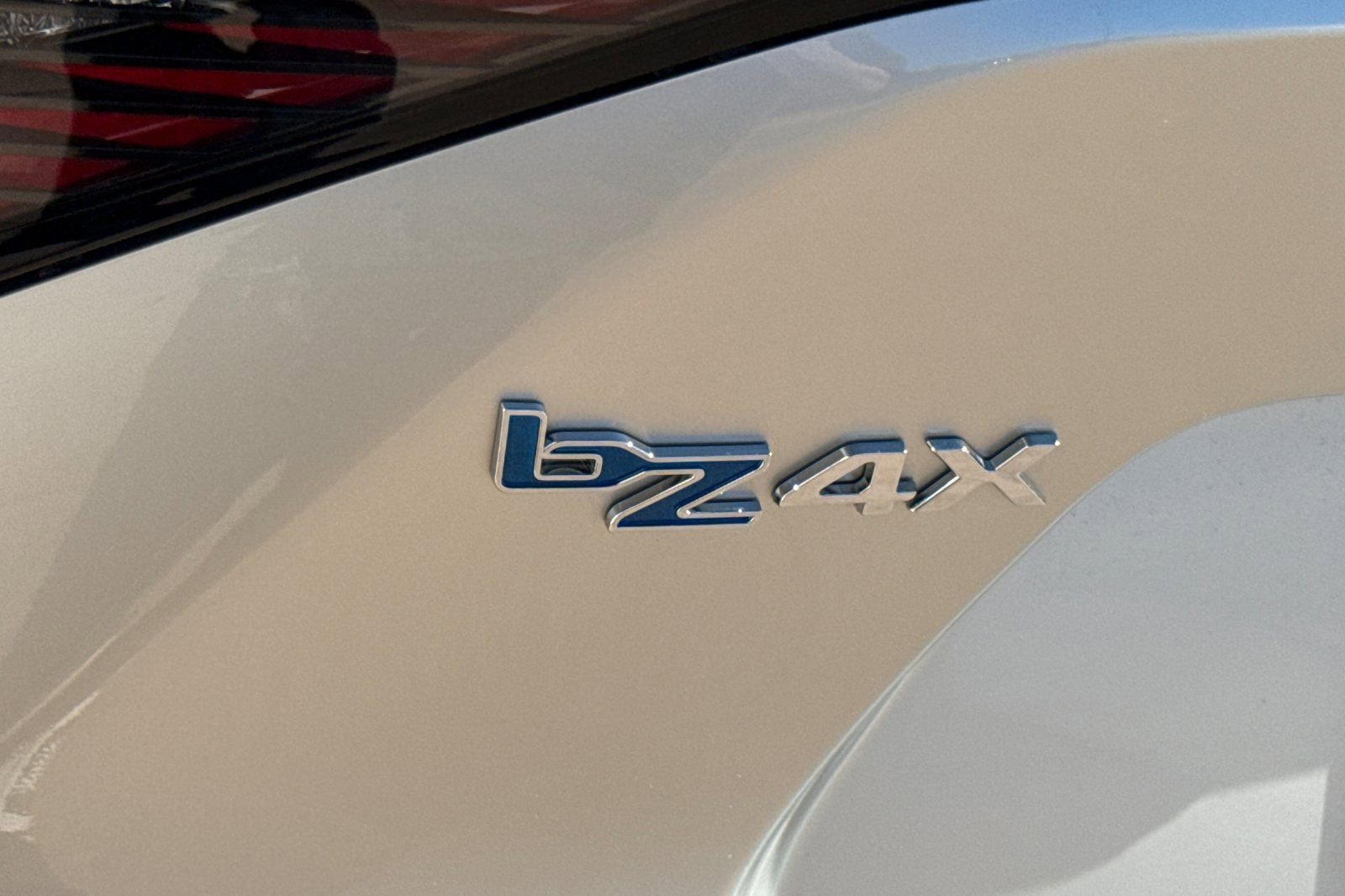 Certified 2025 Toyota bZ4X AWD w/ Weather Package image 34