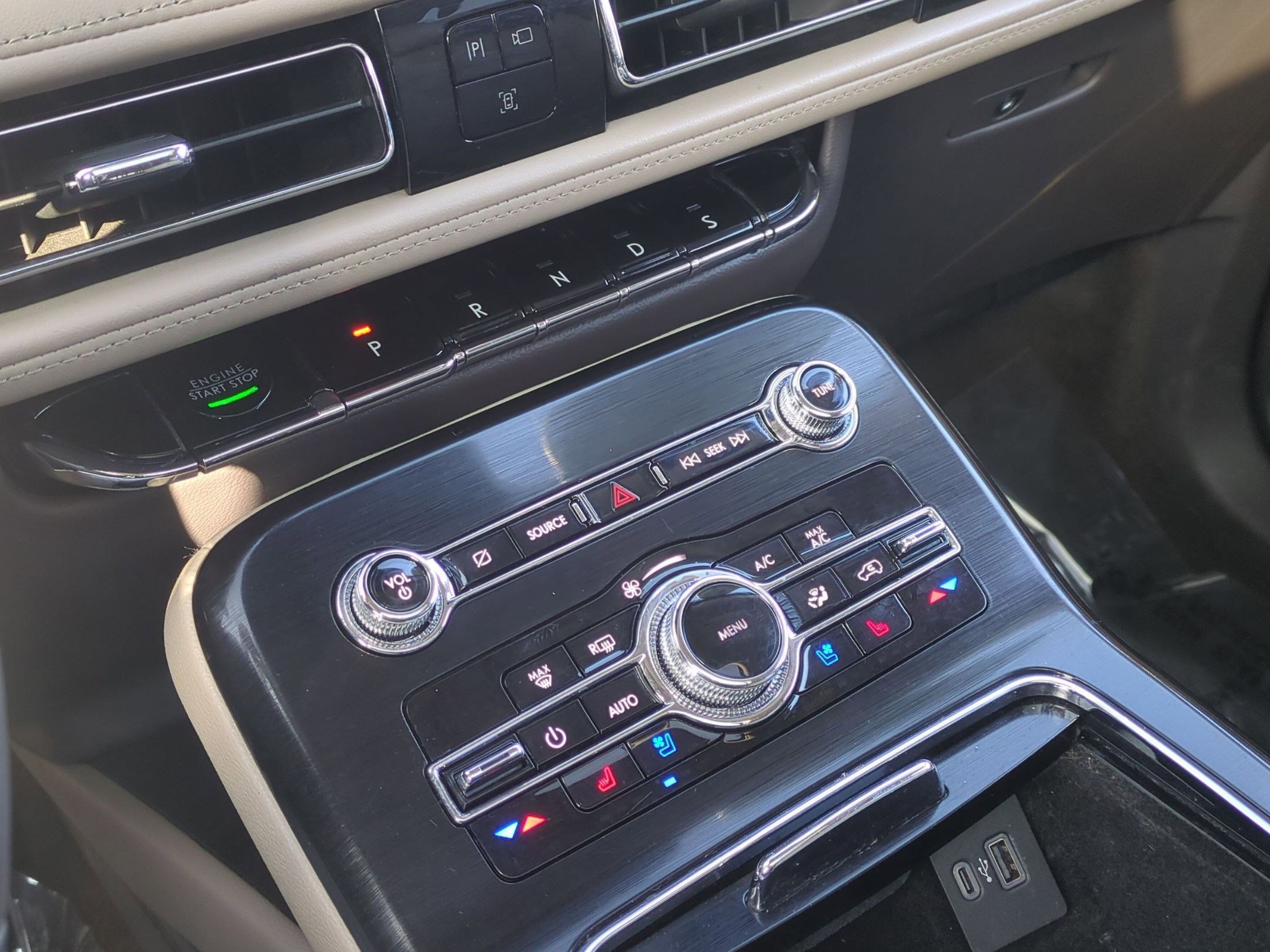 Used 2021 Lincoln Nautilus Reserve w/ Equipment Group 201A image 15