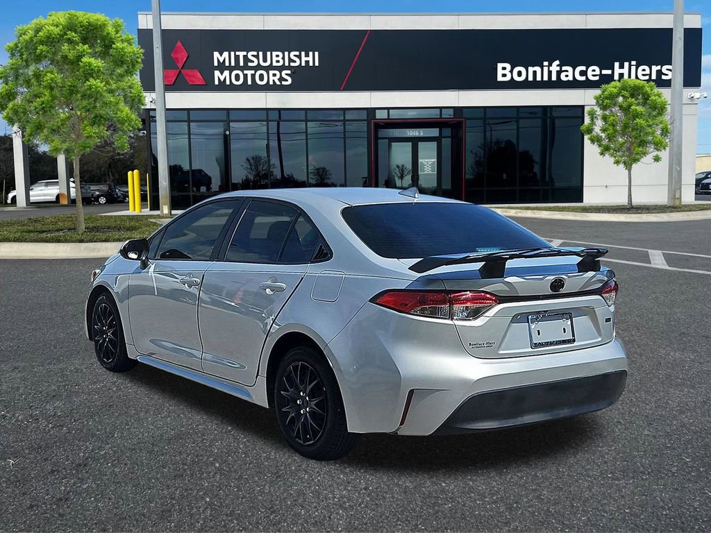 Used 2023 Toyota Corolla LE FWD image 3