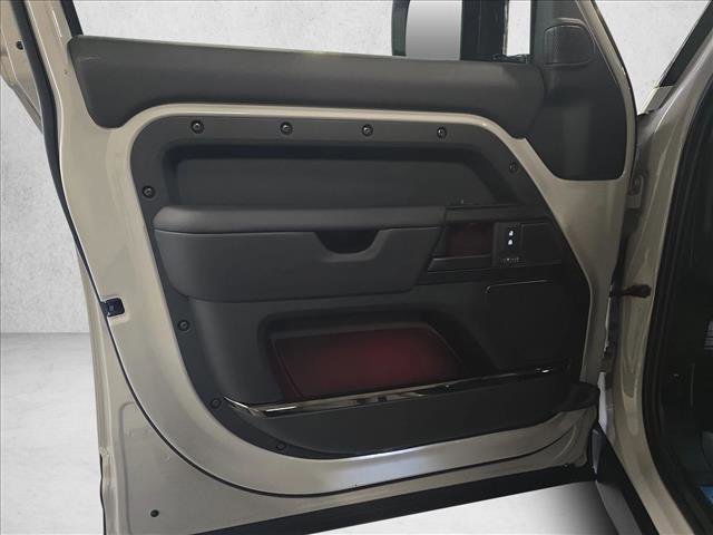 New 2026 Land Rover Defender 110 OCTA image 28