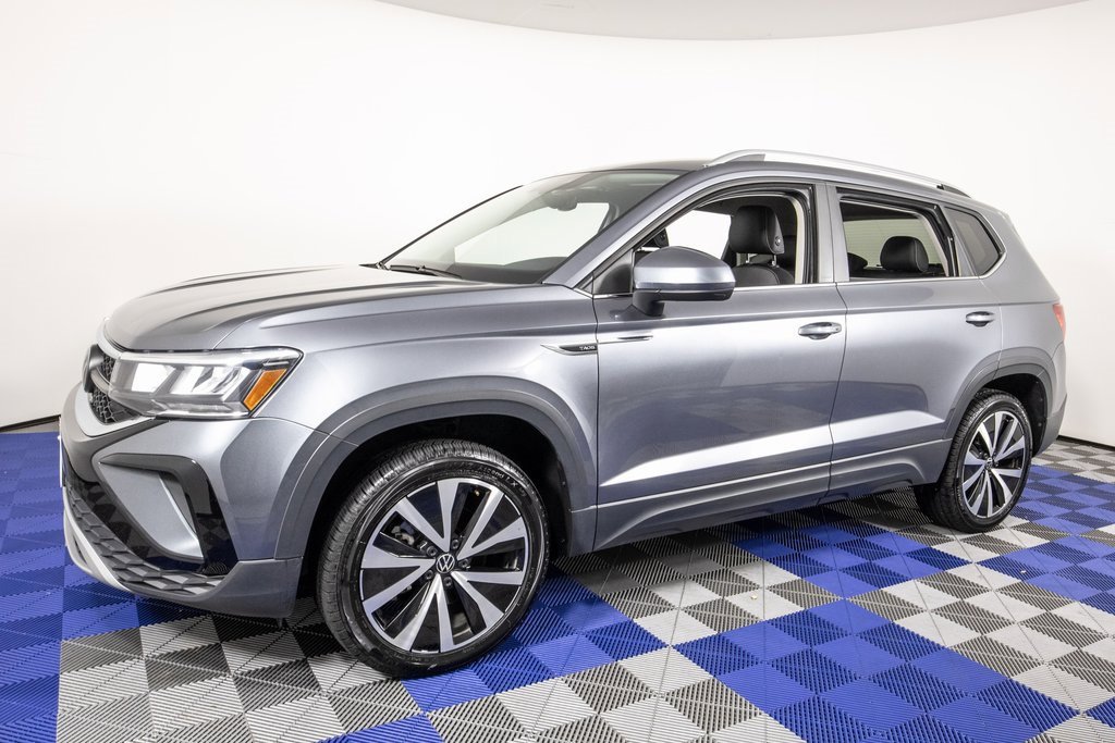 Used 2024 Volkswagen Taos SE