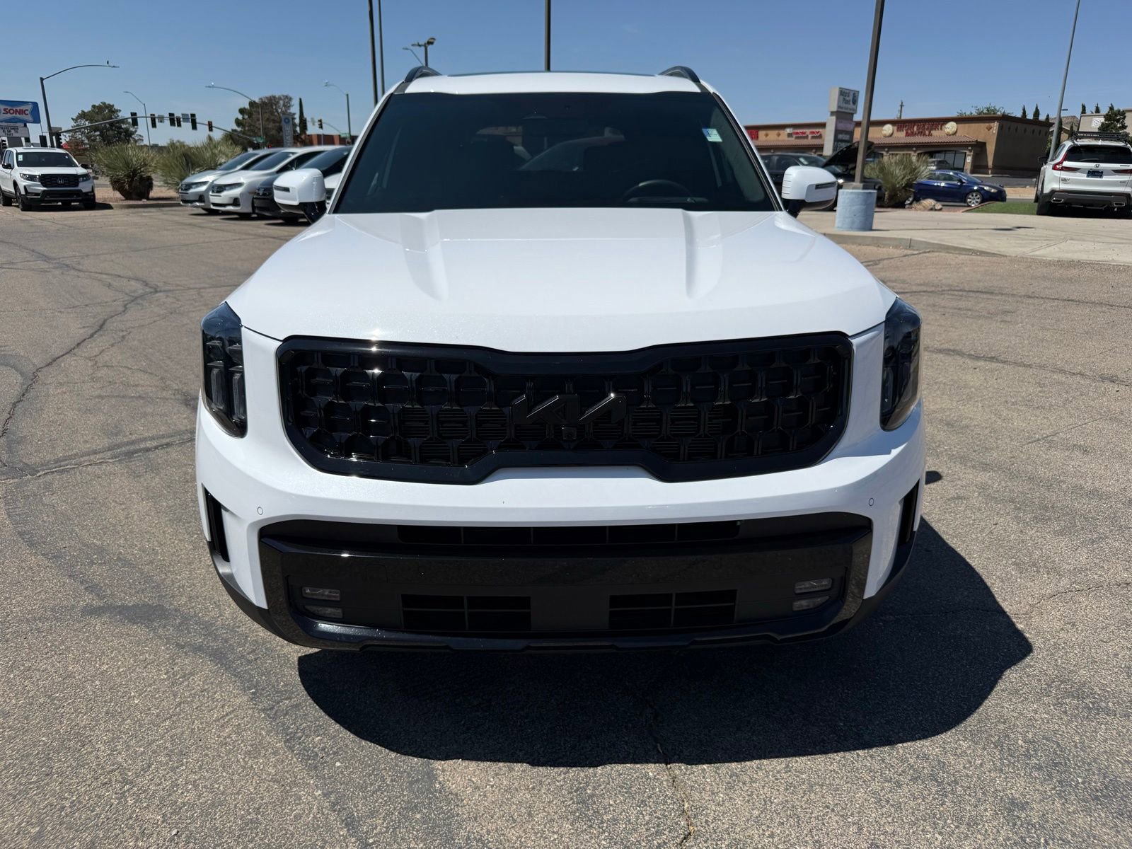 Used 2025 Kia Telluride SX Prestige X-Line AWD/4WD image 2
