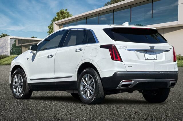 Certified 2023 Cadillac XT5 Premium Luxury w/ LPO, Floor Liner Package AWD/4WD image 6