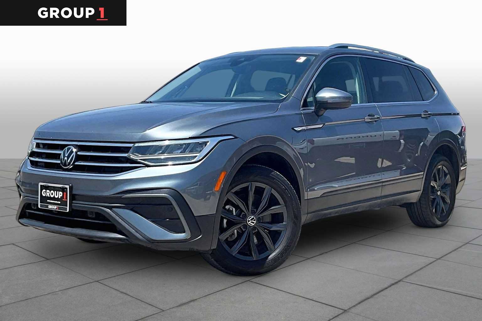 Used 2024 Volkswagen Tiguan SE
