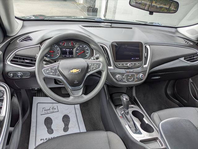 Used 2020 Chevrolet Malibu LS FWD image 13