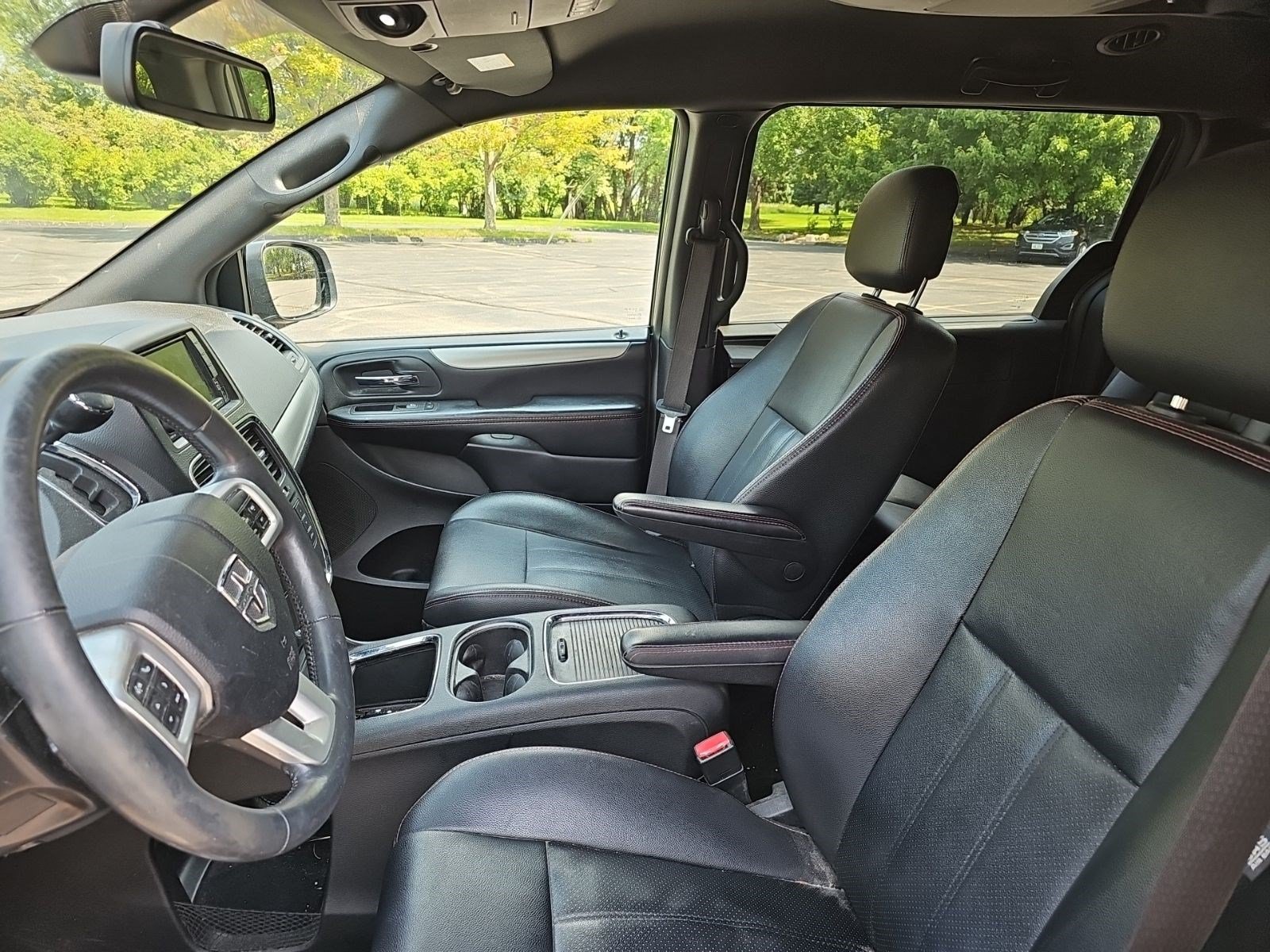 Used 2019 Dodge Grand Caravan GT FWD image 17