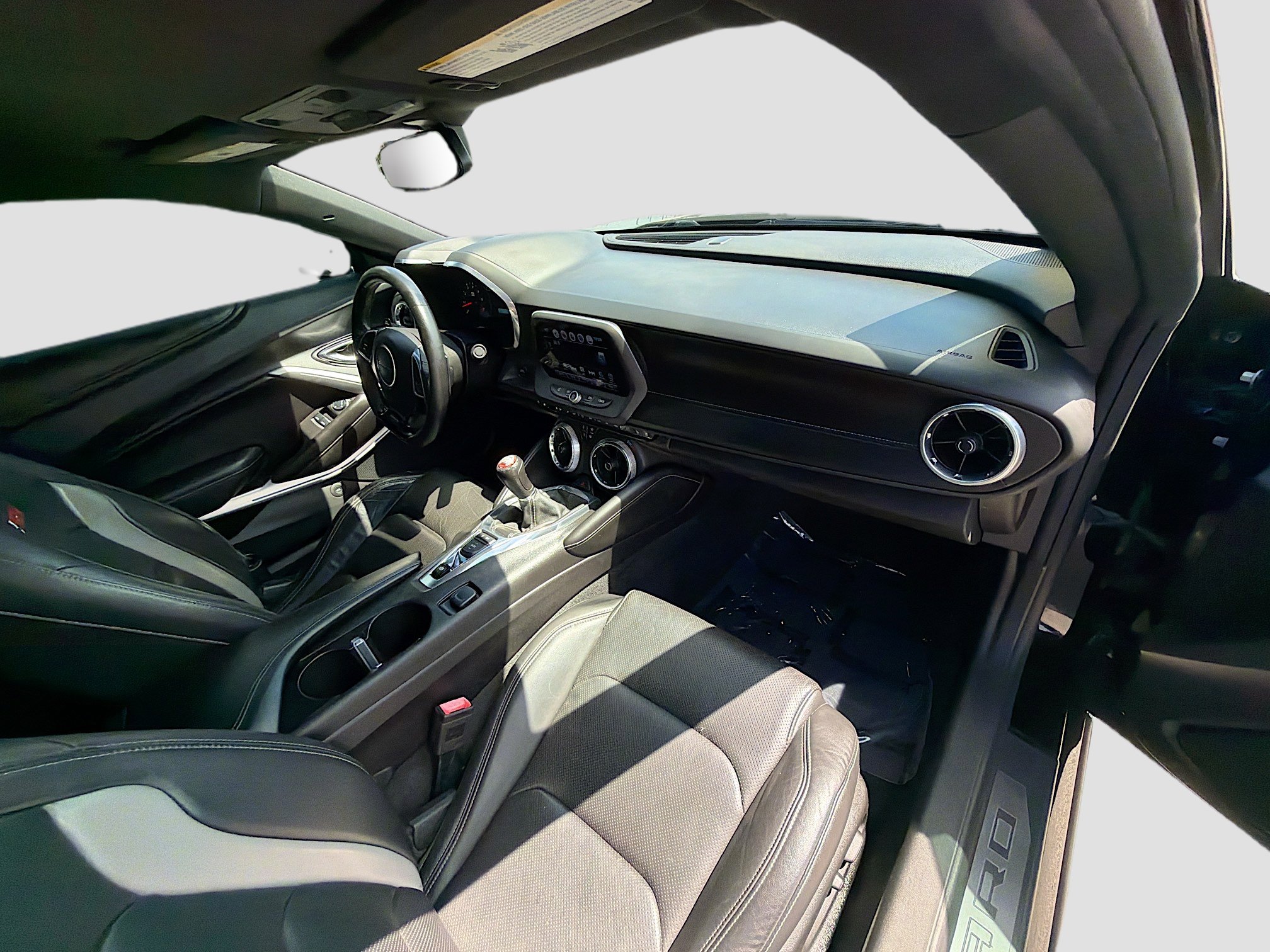 Used 2017 Chevrolet Camaro SS image 31